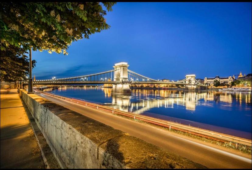 Апартаменты Paskal Themal Apartman, Free Parking Inside The Building Будапешт Экстерьер фото